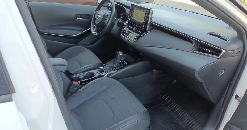 Toyota Corolla cena 89900 przebieg: 152200, rok produkcji 2019 z Stargard małe 254